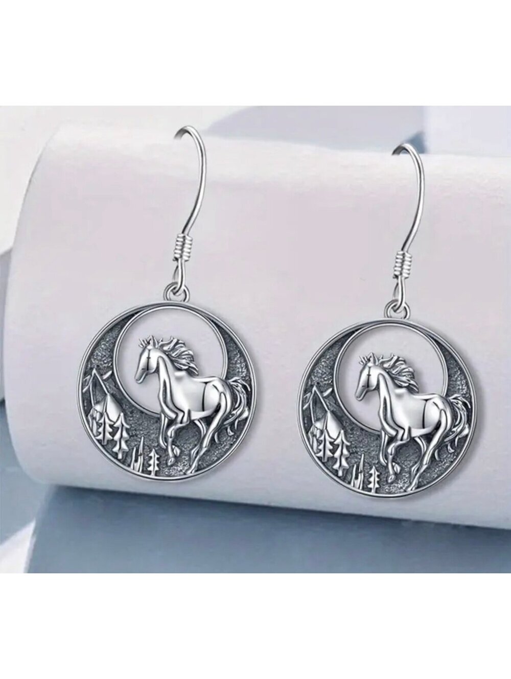 New - Beautiful Silver - Fashion Horse w/Forest Round Dangle Earrings